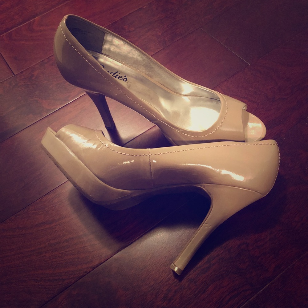 Peep toe heels